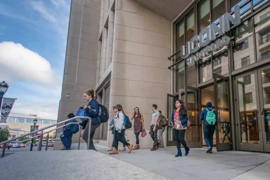 Students entering the Front Street entrance of Uconn Hartford on Sept. 26, 2018. (Sean Flynn/UConn Photo)